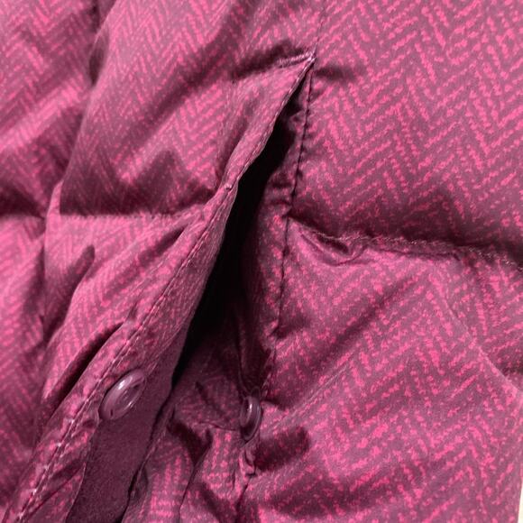 LAND’S END Cranberry Red Herringbone Down Vest NEW - Picture 5 of 9